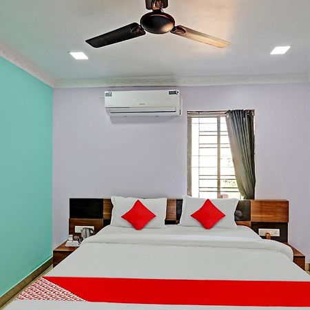 Hotel O Hi5 Days Inn Premium Μπουμπάνεσβαρ Εξωτερικό φωτογραφία