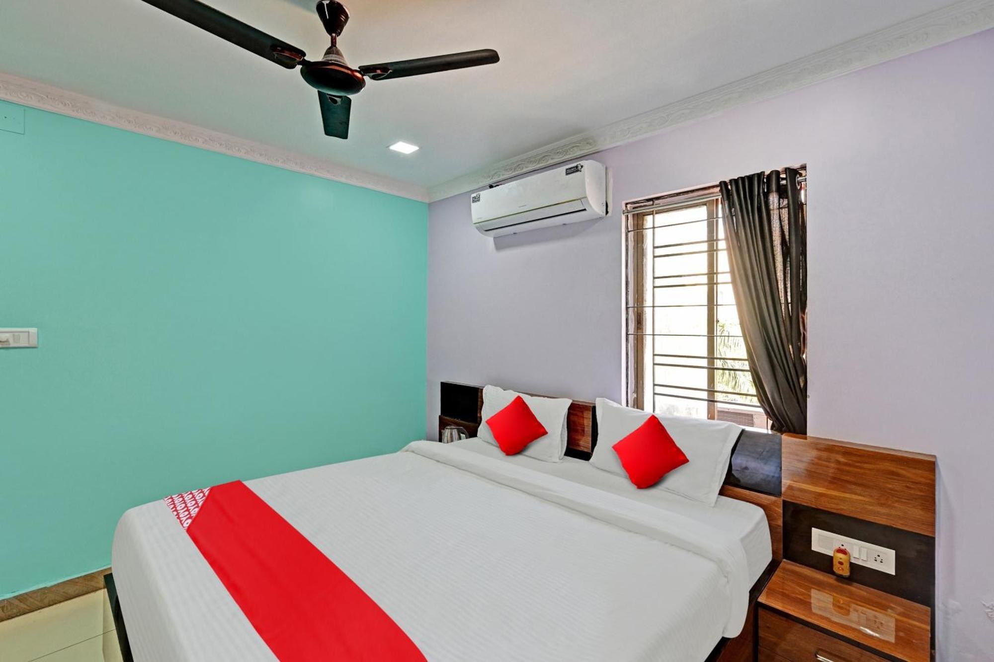 Hotel O Hi5 Days Inn Premium Μπουμπάνεσβαρ Δωμάτιο φωτογραφία