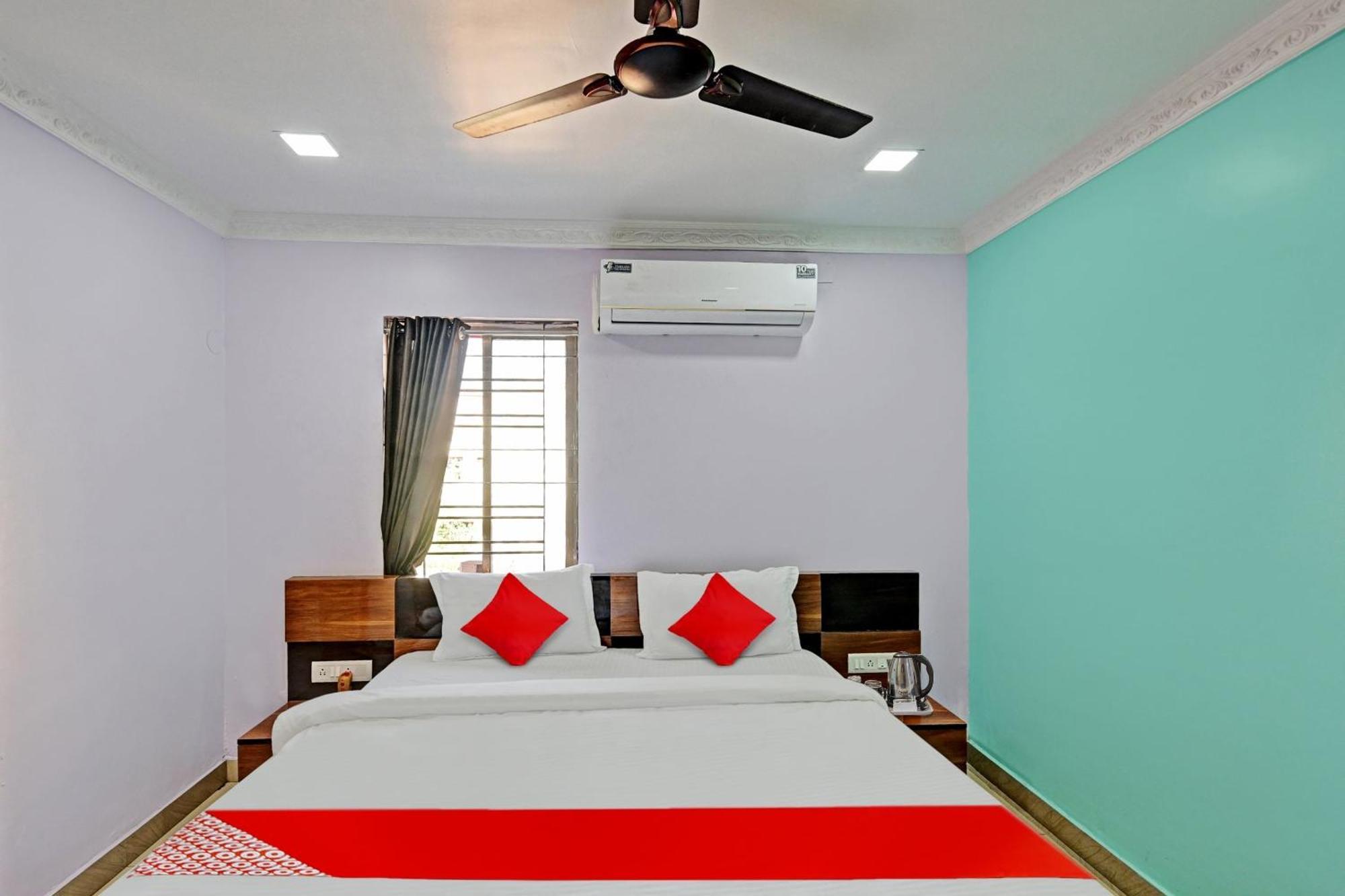 Hotel O Hi5 Days Inn Premium Μπουμπάνεσβαρ Δωμάτιο φωτογραφία