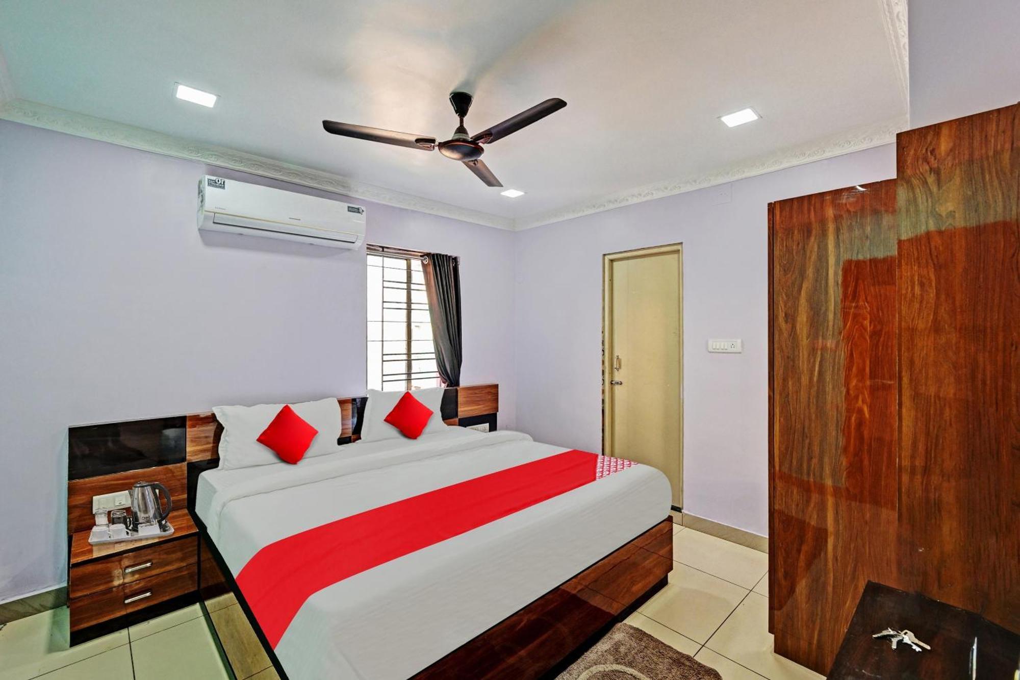Hotel O Hi5 Days Inn Premium Μπουμπάνεσβαρ Δωμάτιο φωτογραφία