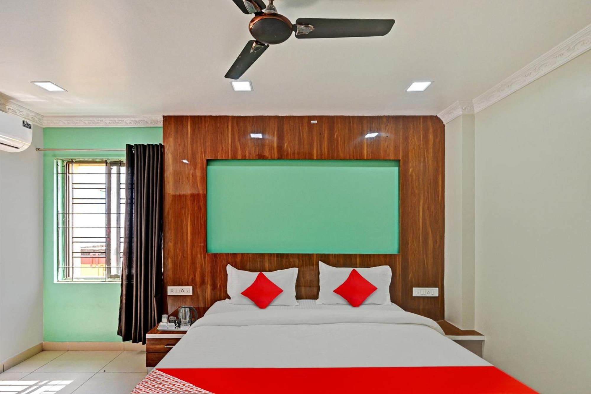 Hotel O Hi5 Days Inn Premium Μπουμπάνεσβαρ Εξωτερικό φωτογραφία